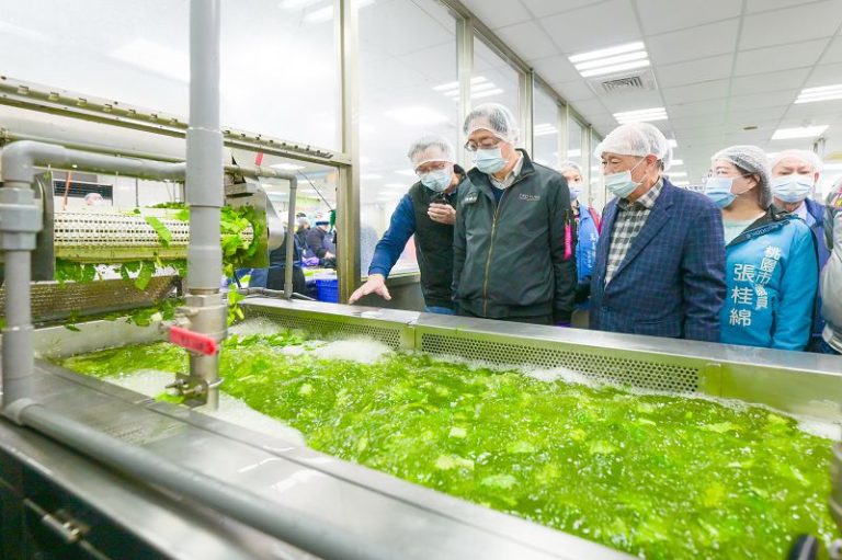 張善政視察營養午餐有機蔬菜截切廠 確保食材安全健康