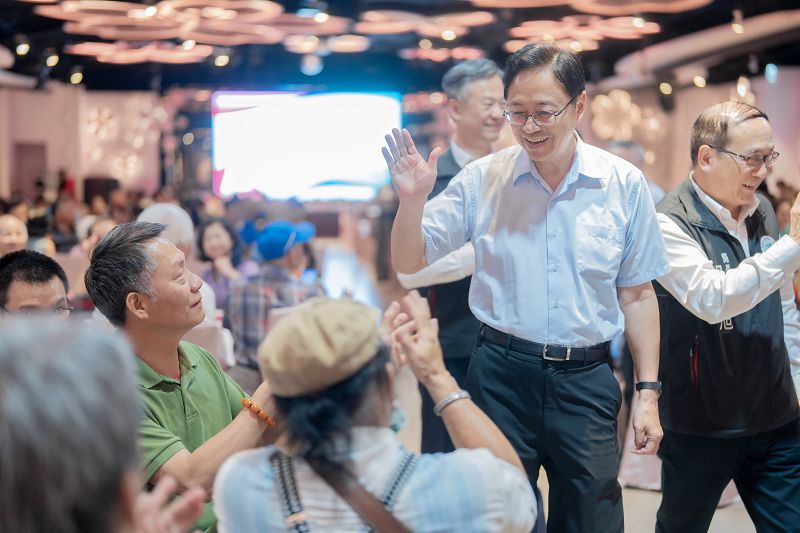 114年退休警察人員座談會 張善政感謝退警長年付出貢獻