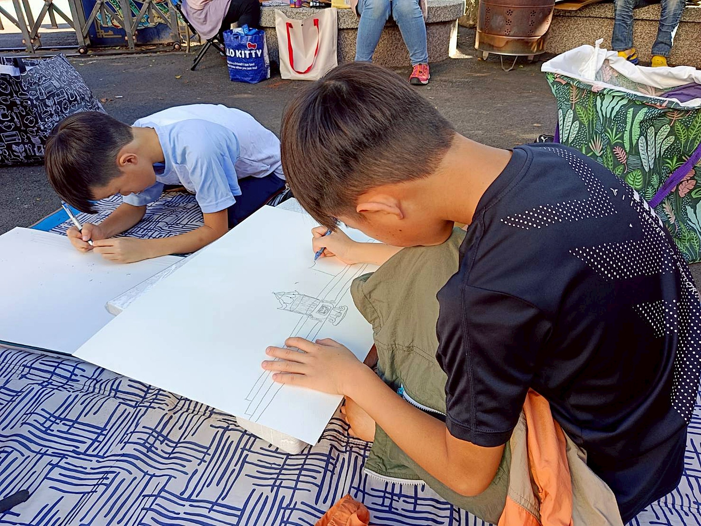 桃園慈護宮廟埕寫生 吸引百組各界人士參與