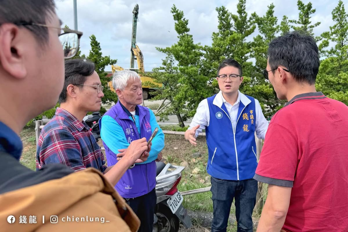 桃園市議員錢龍錢龍會勘解決蘆竹里排水問題 守護居民安全