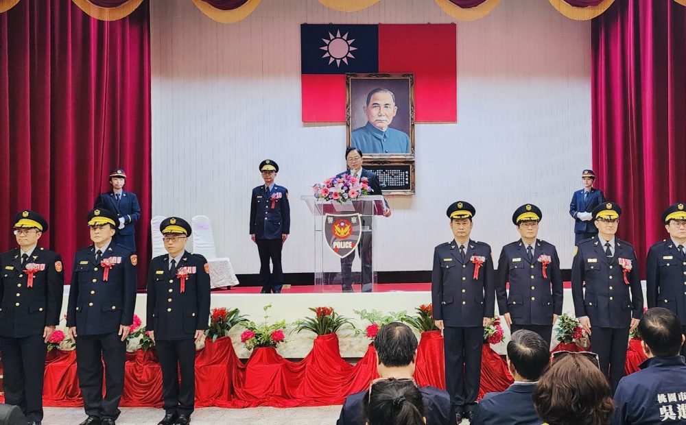 桃市長張善政佈達市警局五位新任分局長、大隊長任職