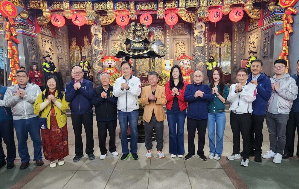 桃園大廟景福宮迎春納福 張善政走春祈福發福袋