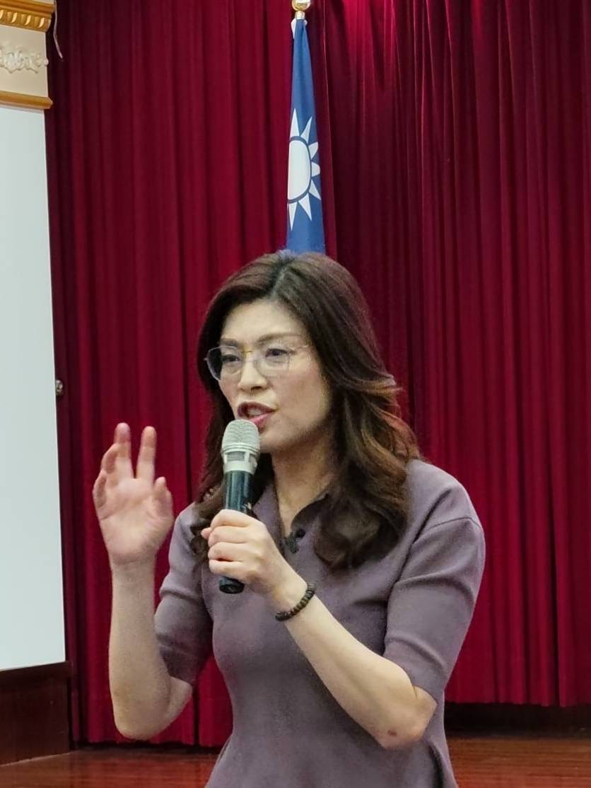 中國國民黨主席鄭麗文出席「桃園市婦女菁英領袖成長營」呼籲攜手創造下一個和平奇蹟 2028重返執政